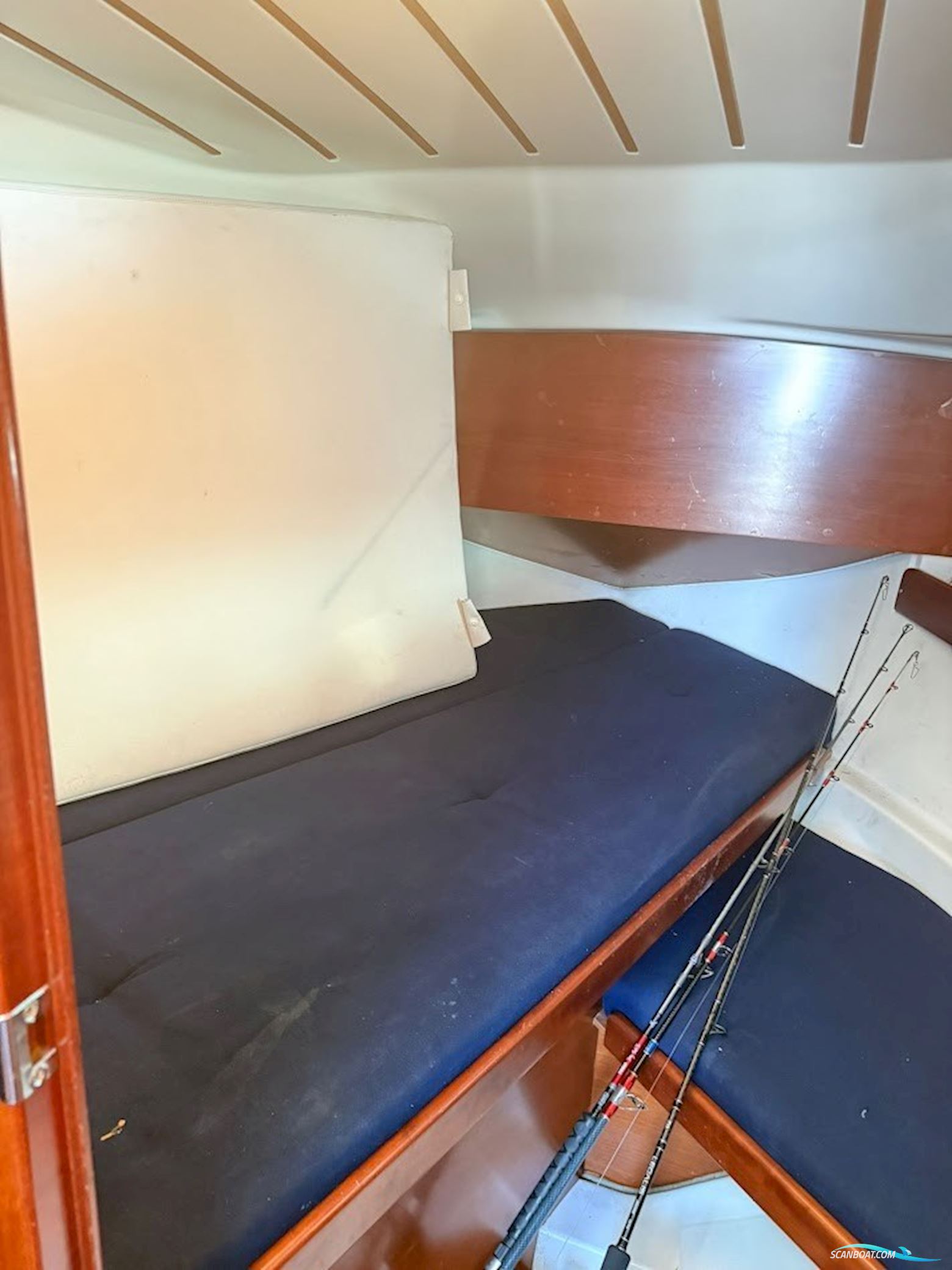 Beneteau Antares 9