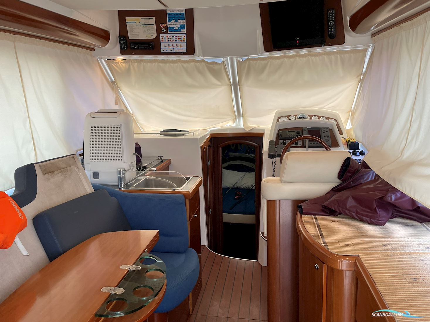 Beneteau Antares 9.80