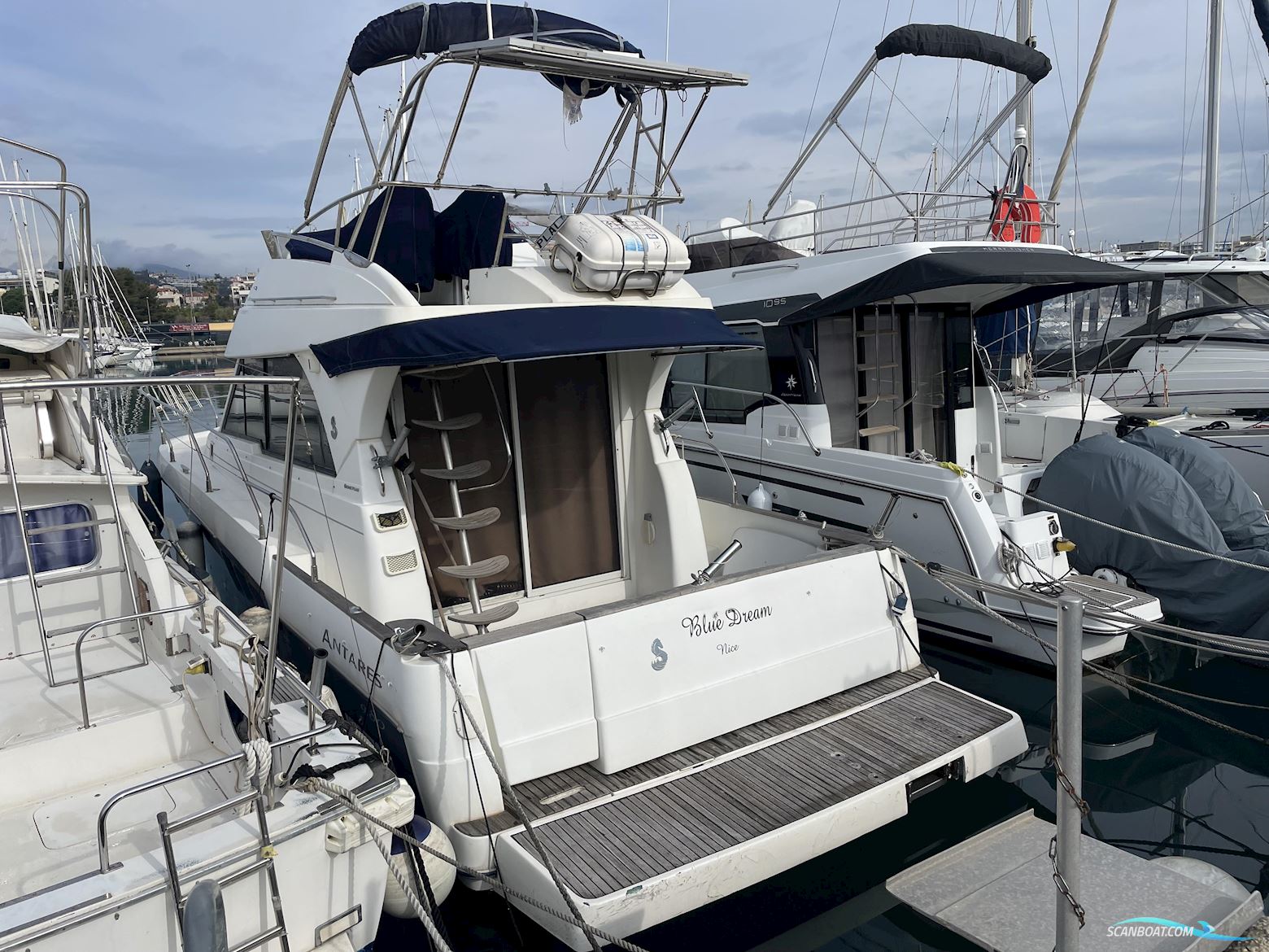 Beneteau Antares 980