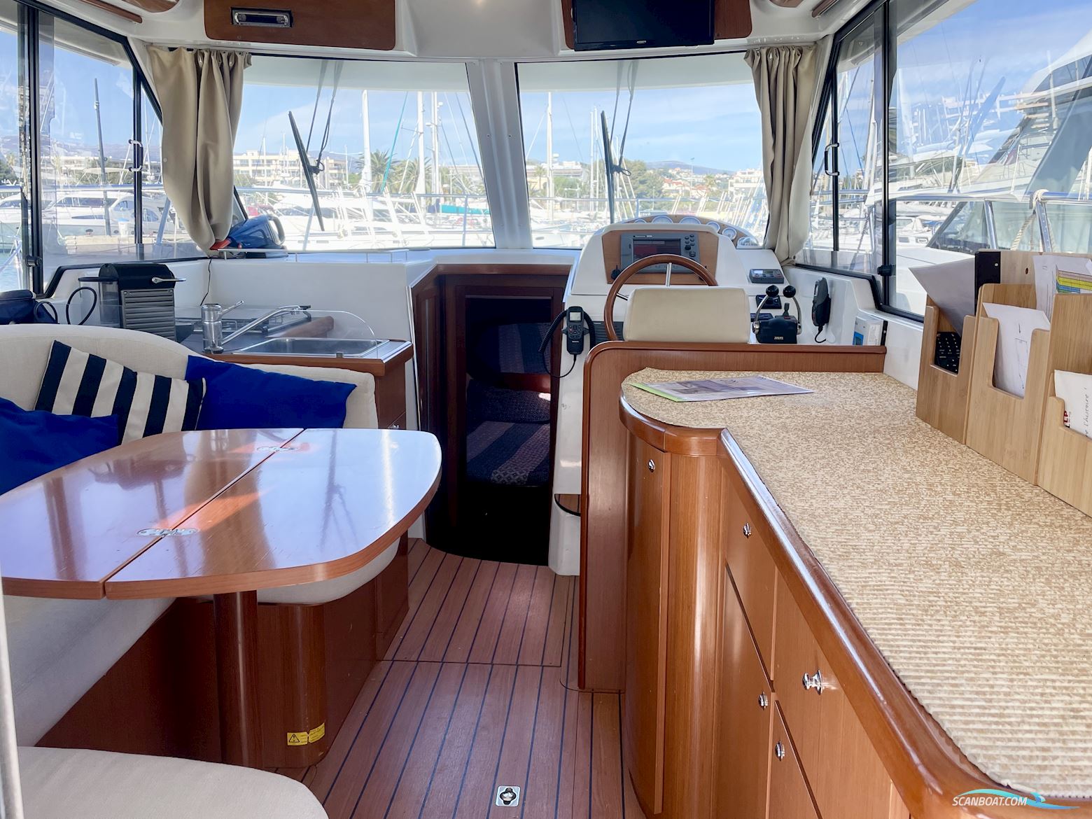 Beneteau Antares 980