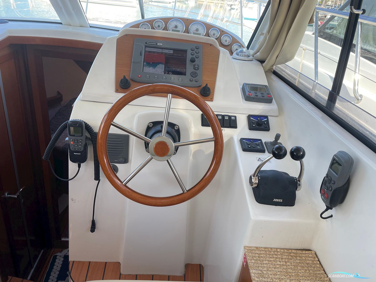 Beneteau Antares 980