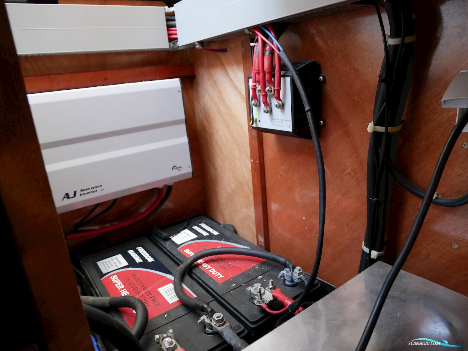 Beneteau Antares 980