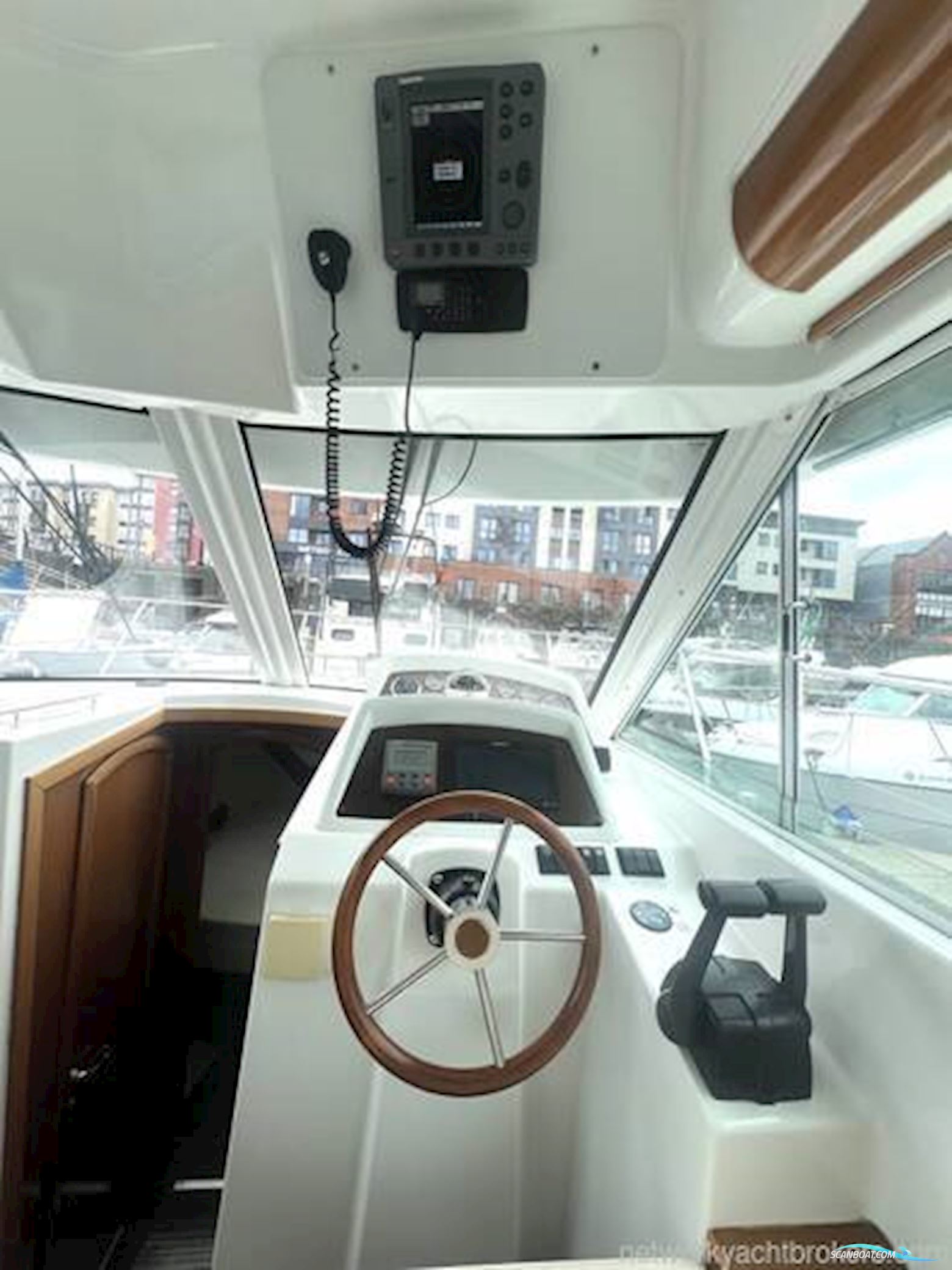 Beneteau Antares 980