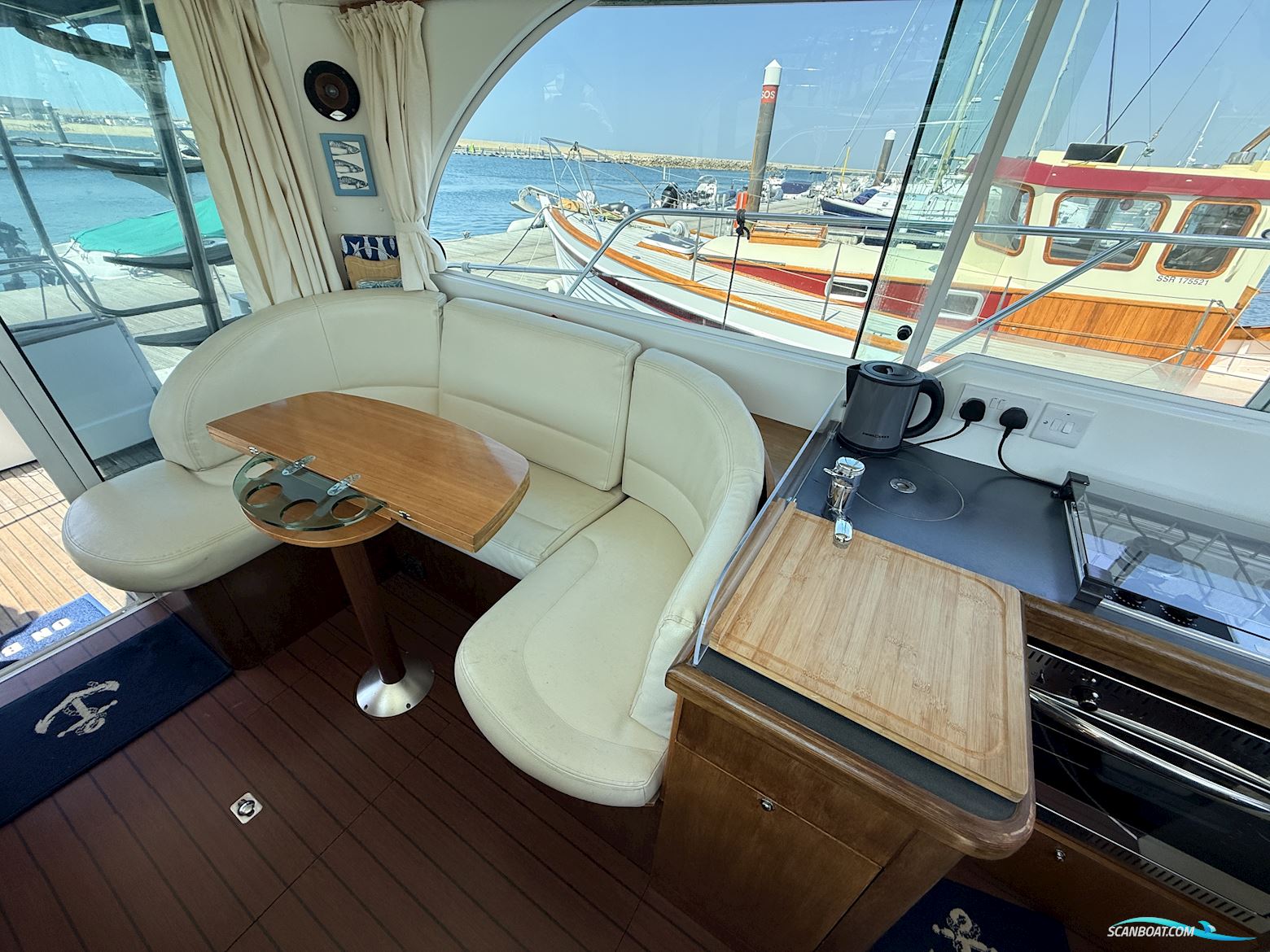 Beneteau Antares 9.80