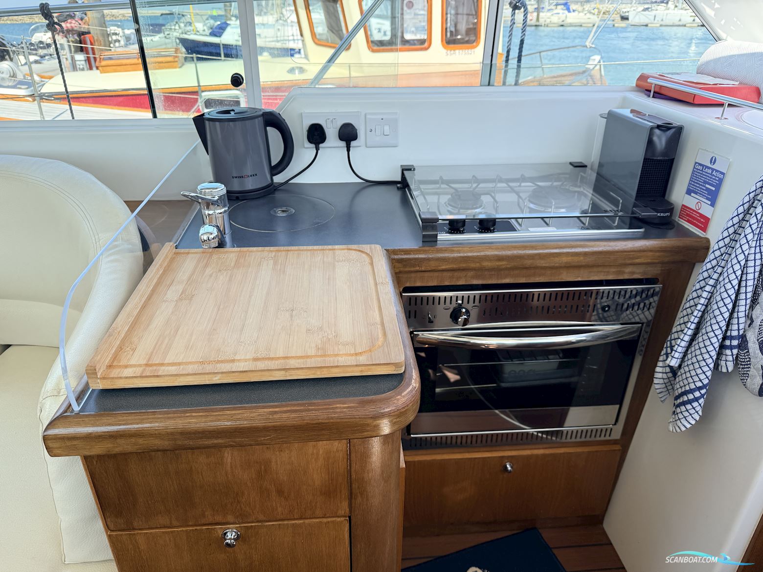 Beneteau Antares 9.80