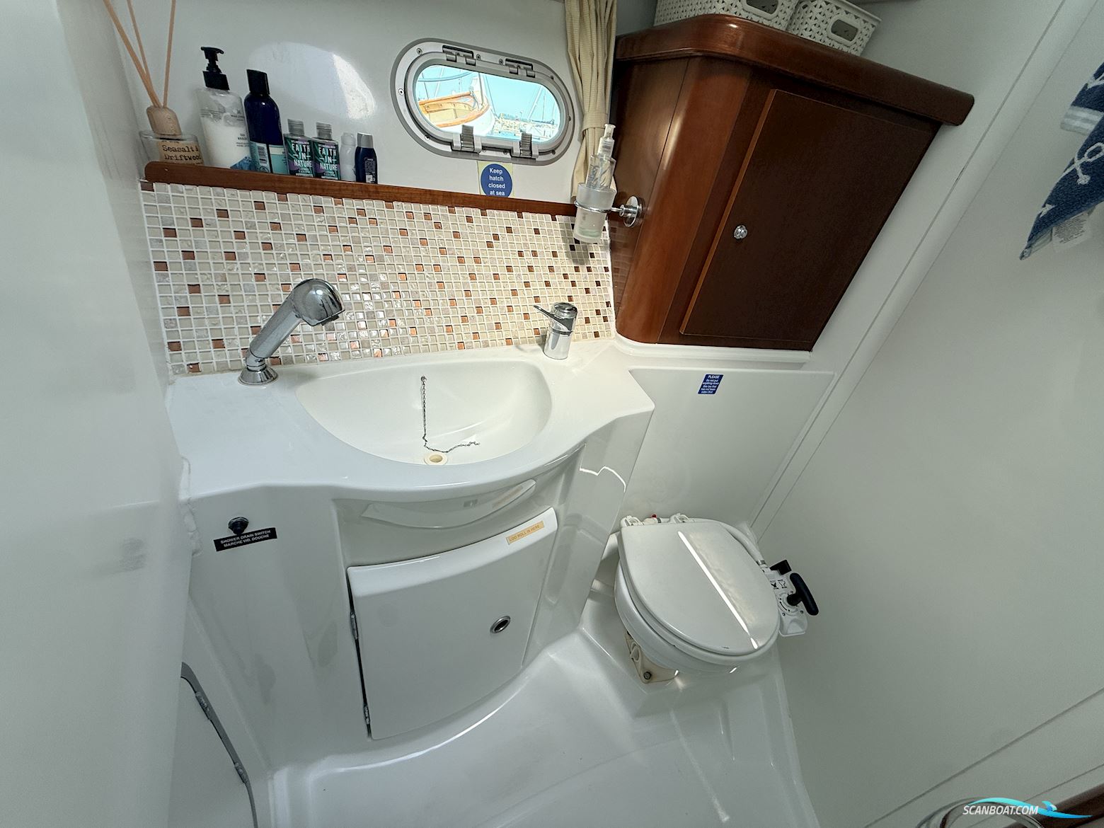 Beneteau Antares 9.80