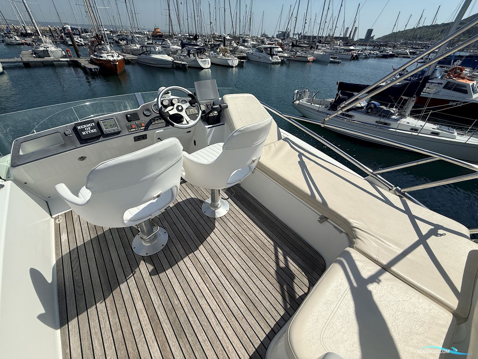 Beneteau Antares 9.80