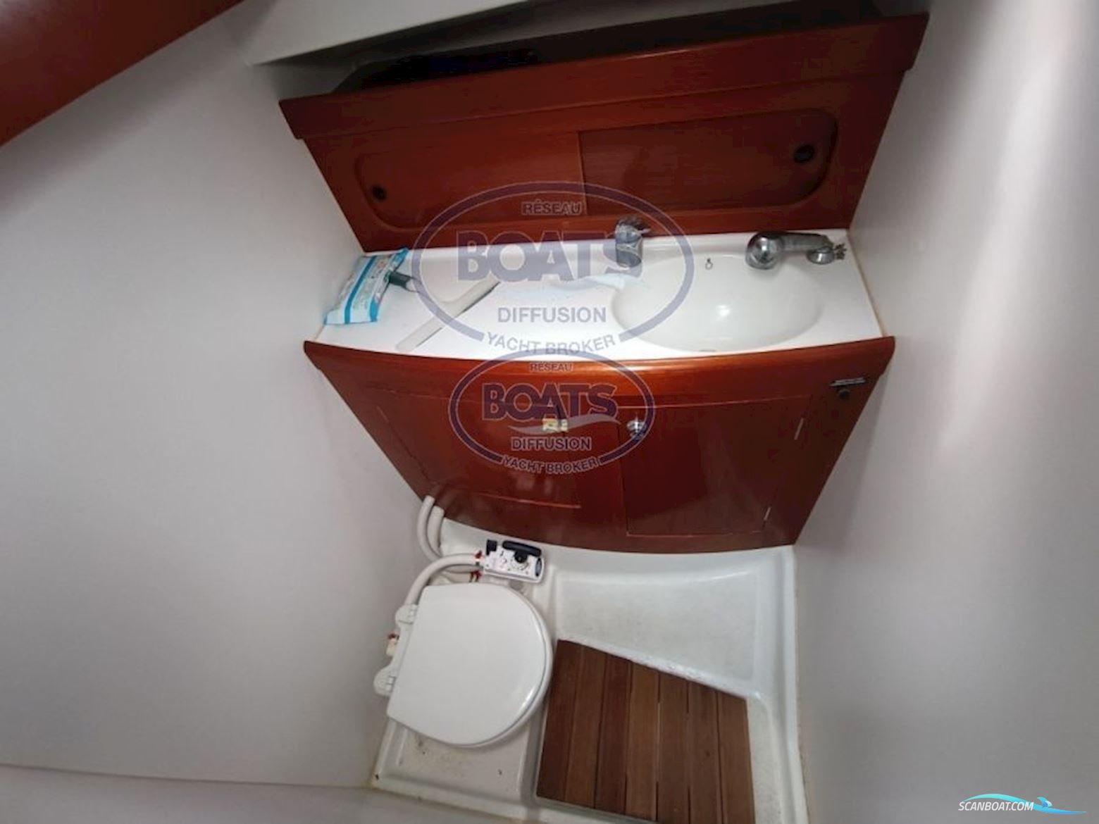 Beneteau Antares Serie 9