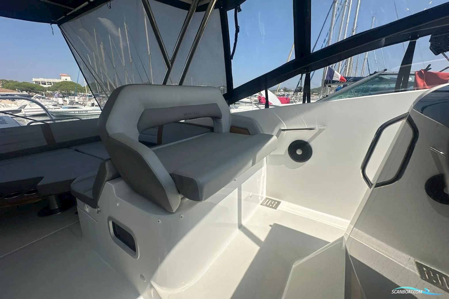 Beneteau Flyer 10