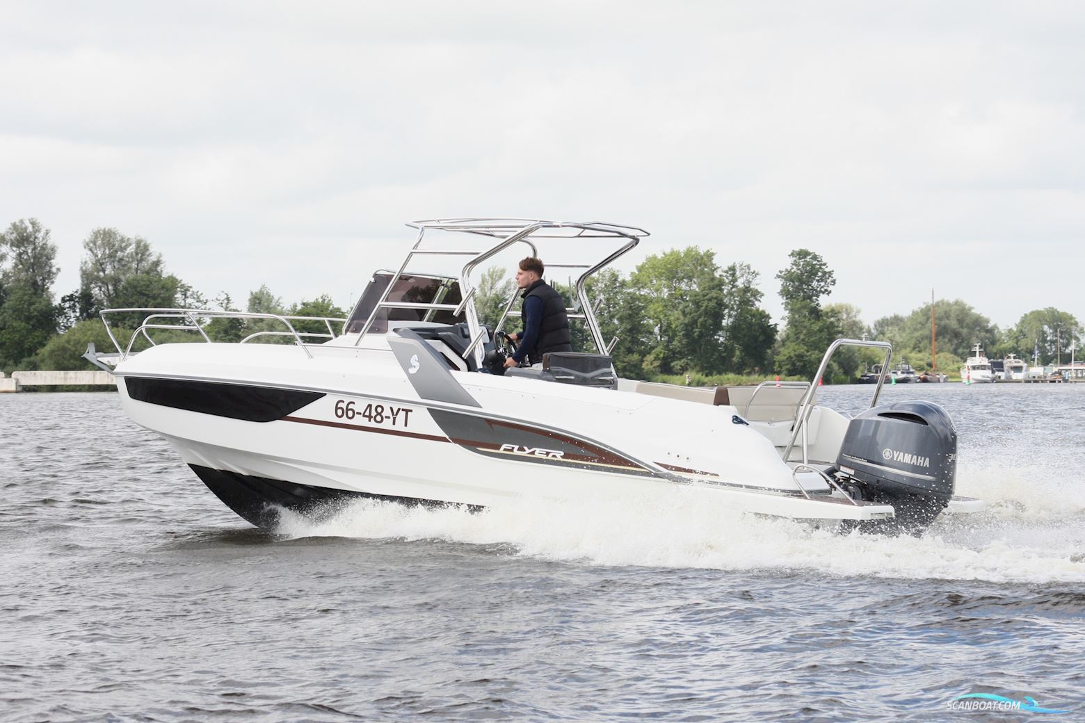 Bénéteau Flyer 7.7 Sundeck Motorbåd 2015, med Yamaha motor, Holland