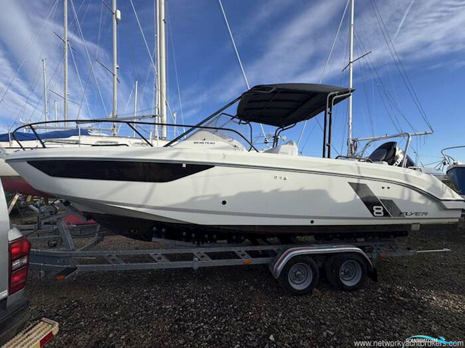 Beneteau Flyer 8 Sundeck
