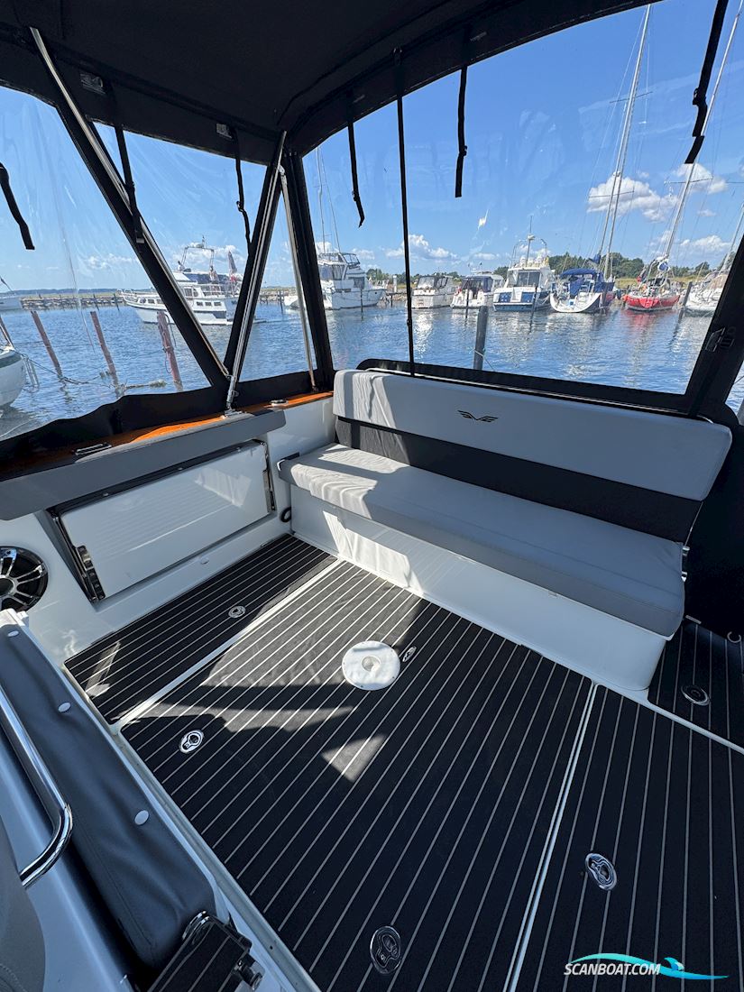 Beneteau Flyer 8.8 Sundeck