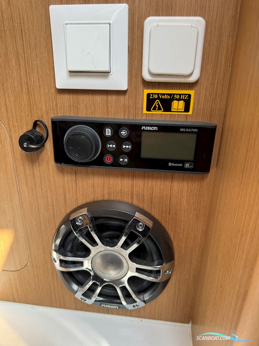 Beneteau Flyer 8.8 Sundeck