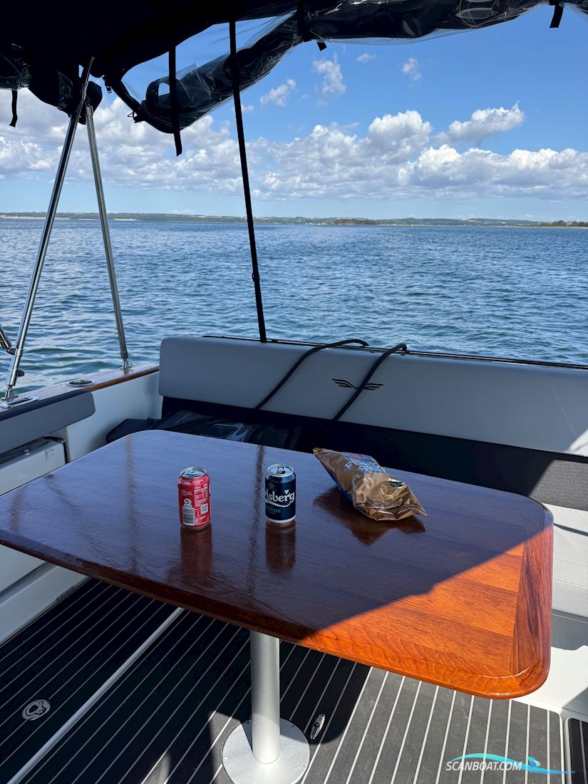 Beneteau Flyer 8.8 Sundeck