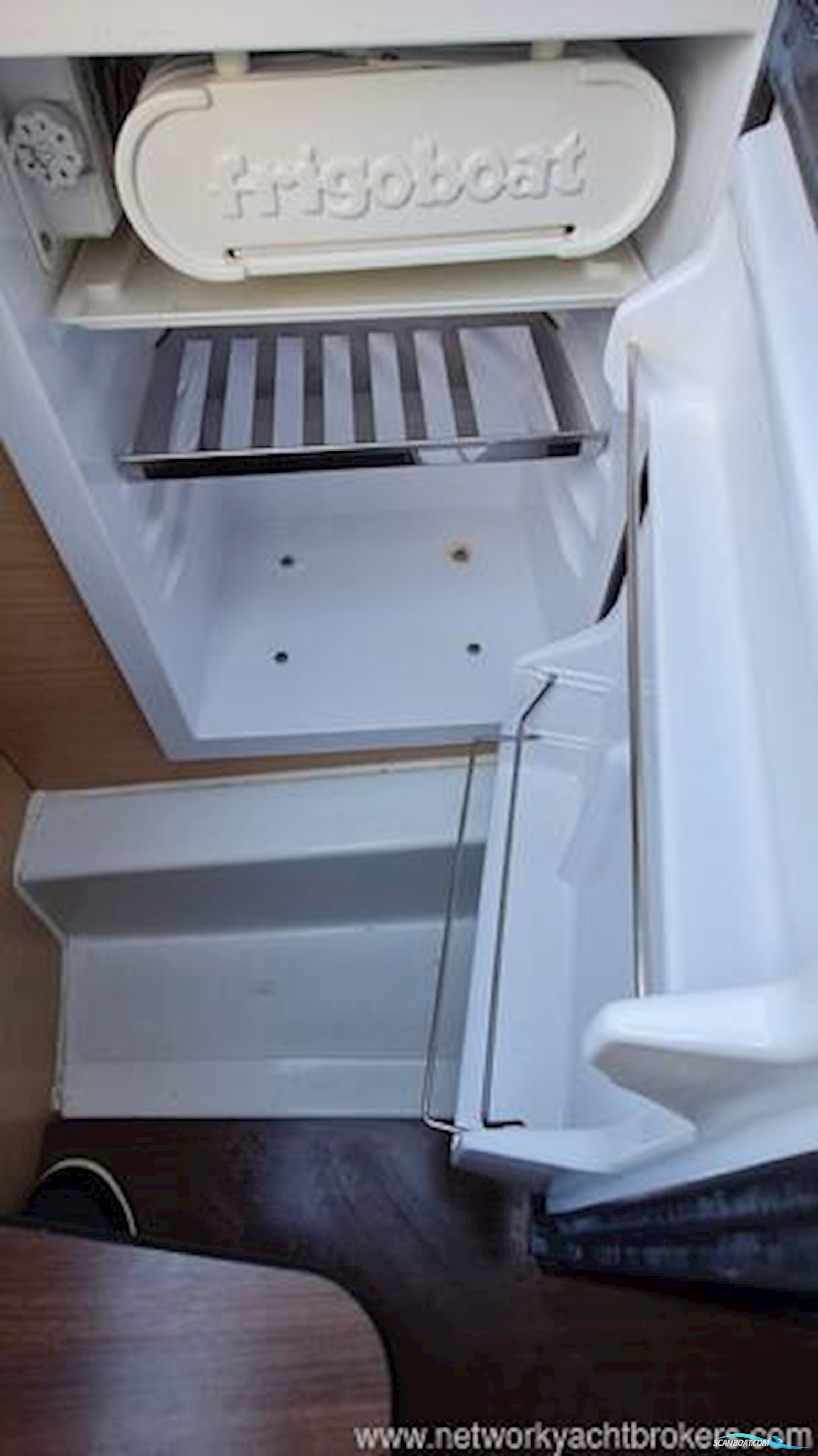 Beneteau Rubis 750 Flyer Sun deck