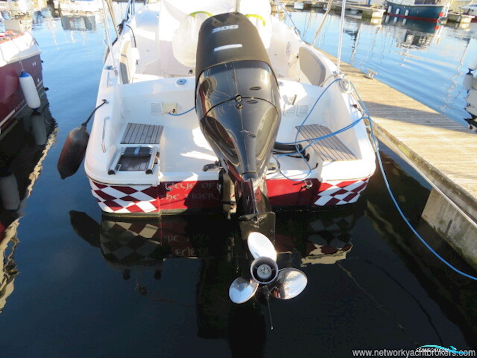 Beneteau Rubis 750 Flyer Sun deck