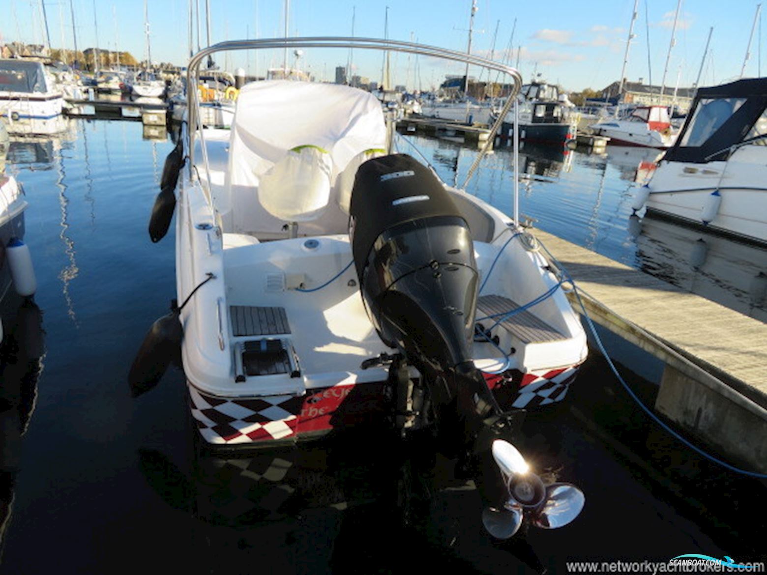 Beneteau Rubis 750 Flyer Sun deck