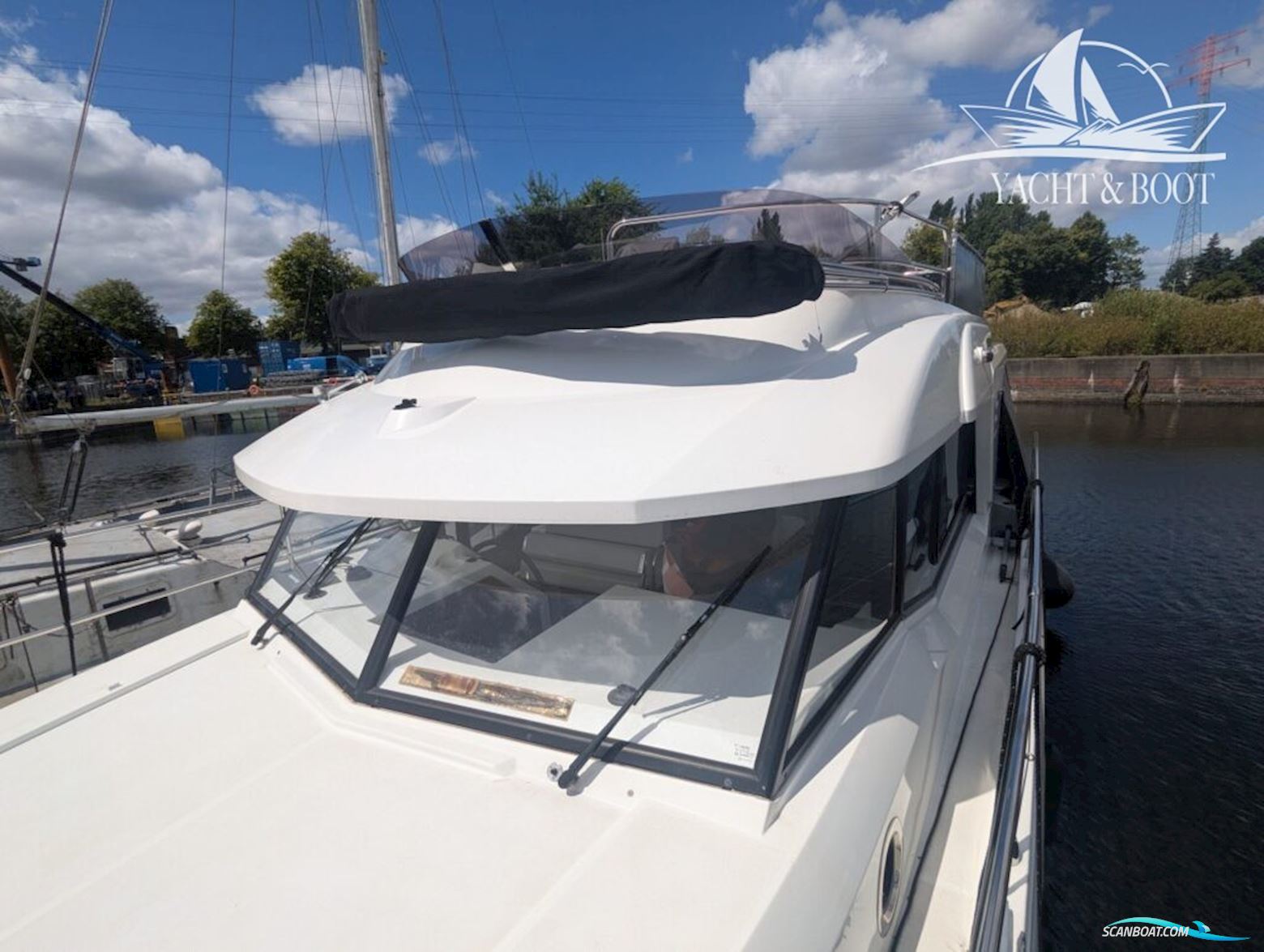 Beneteau Swift Trawler 30