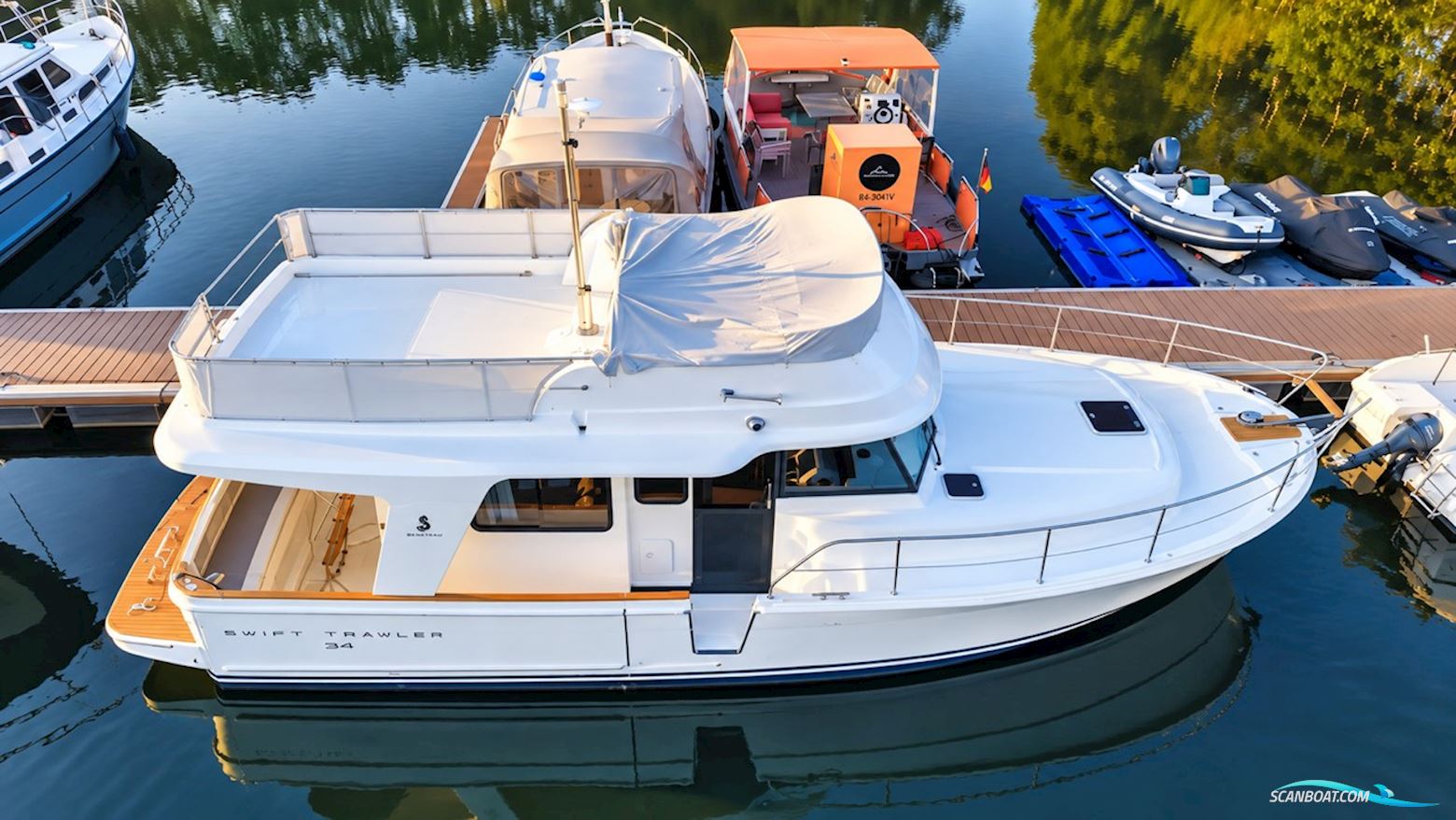 Beneteau Swift Trawler 34 Flybridge