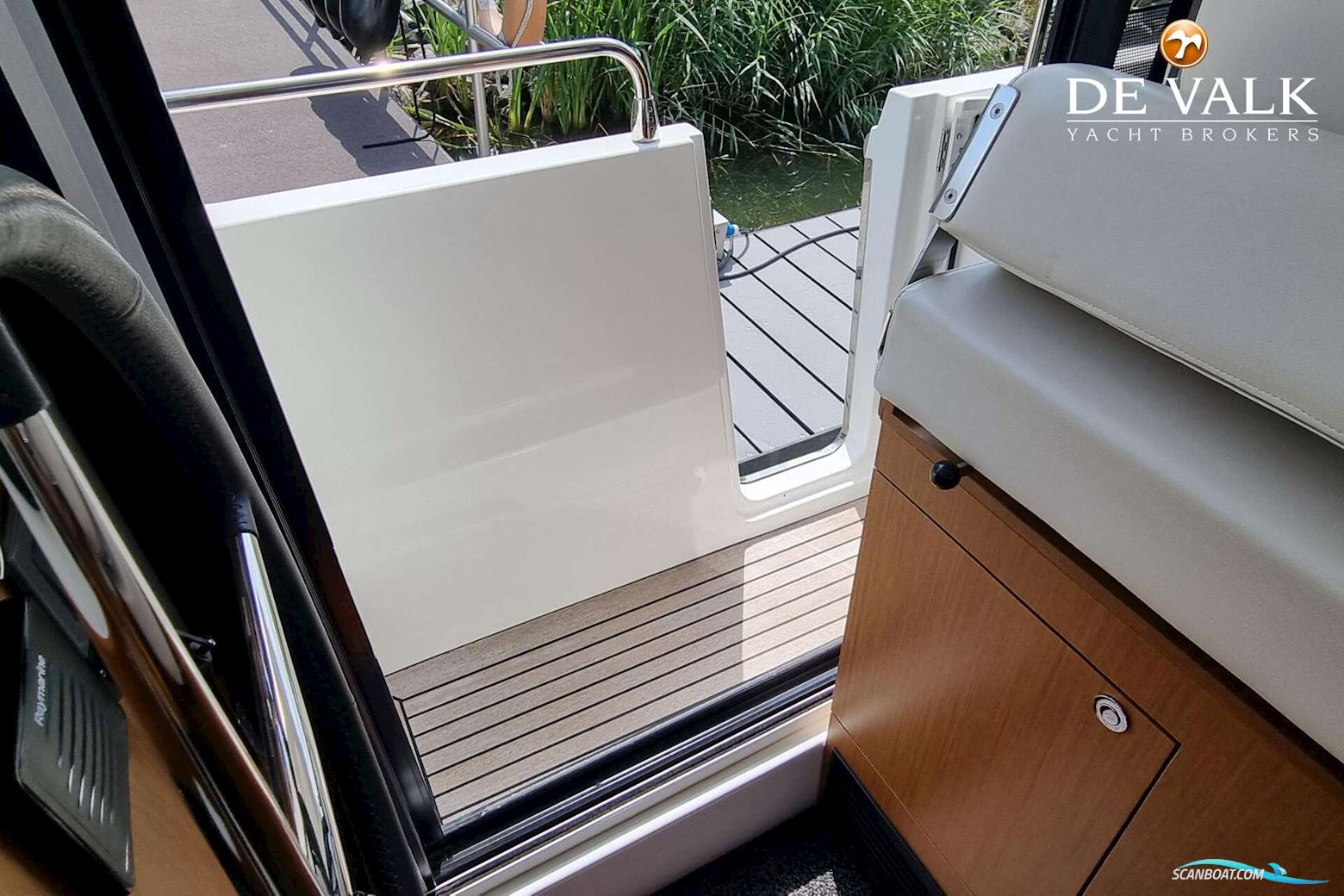 Beneteau Swift Trawler 35