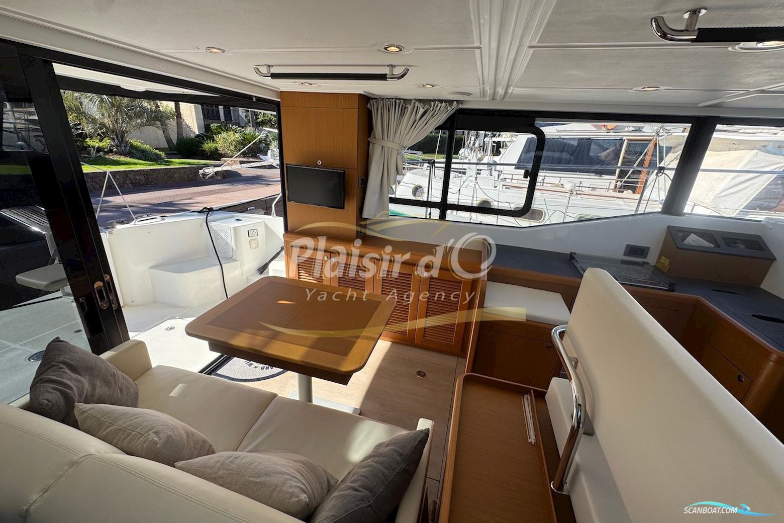 Beneteau Swift Trawler 35