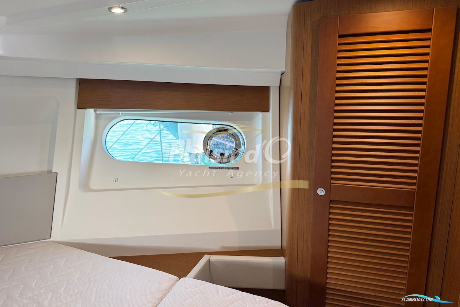 Beneteau Swift Trawler 35