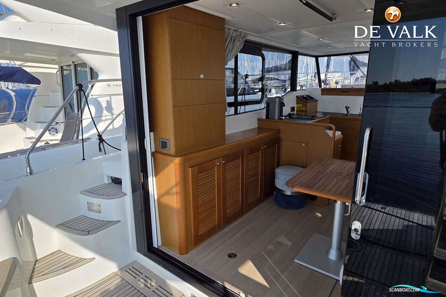 Beneteau Swift Trawler 35