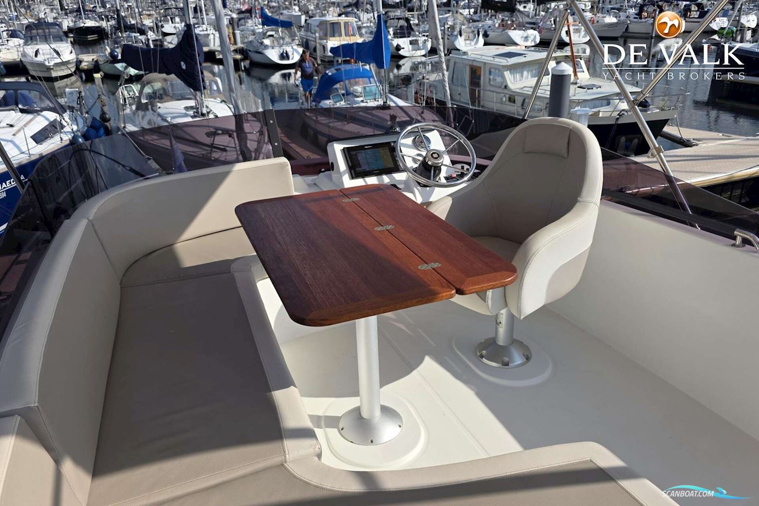 Beneteau Swift Trawler 35