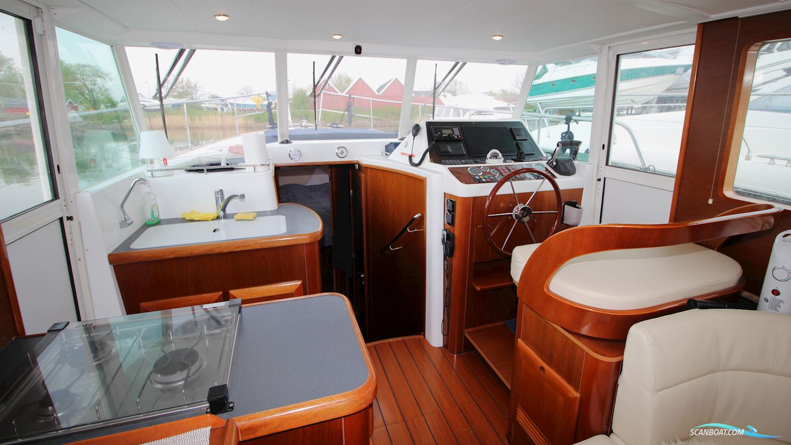 Beneteau Swift Trawler 42 