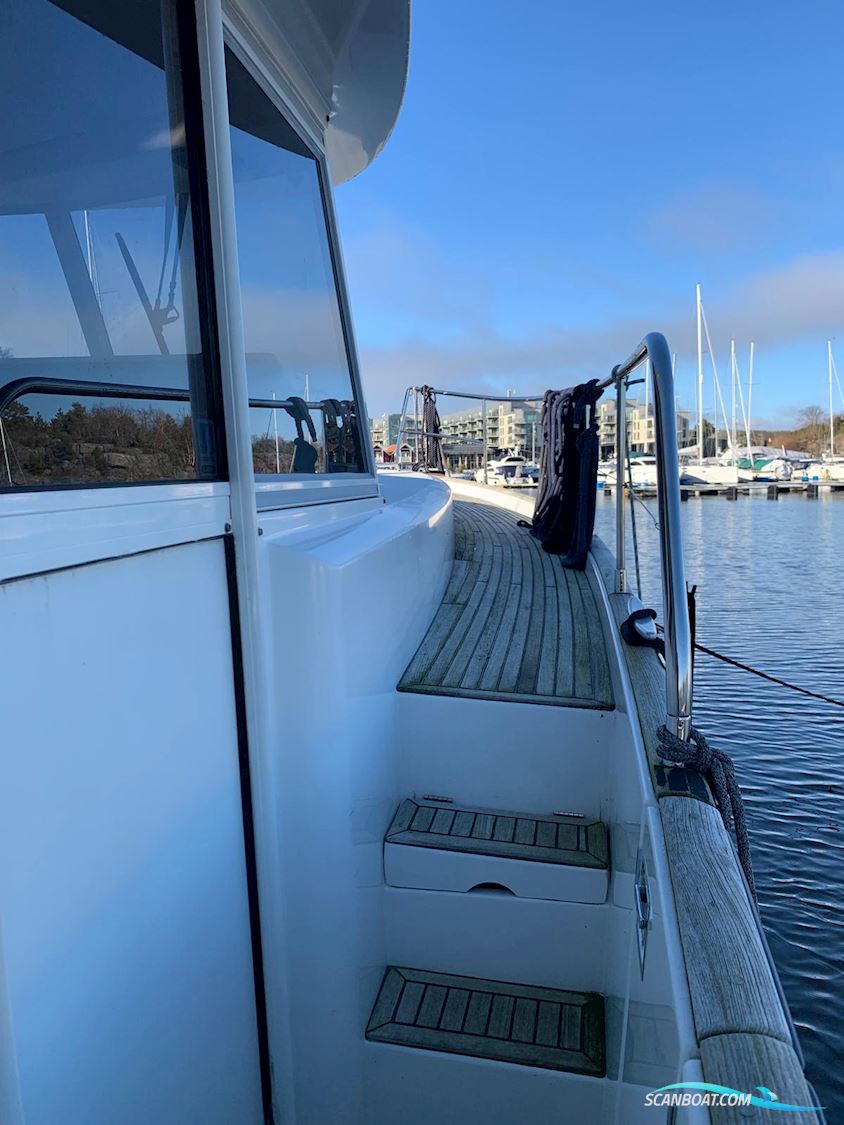 Beneteau Swift Trawler 42