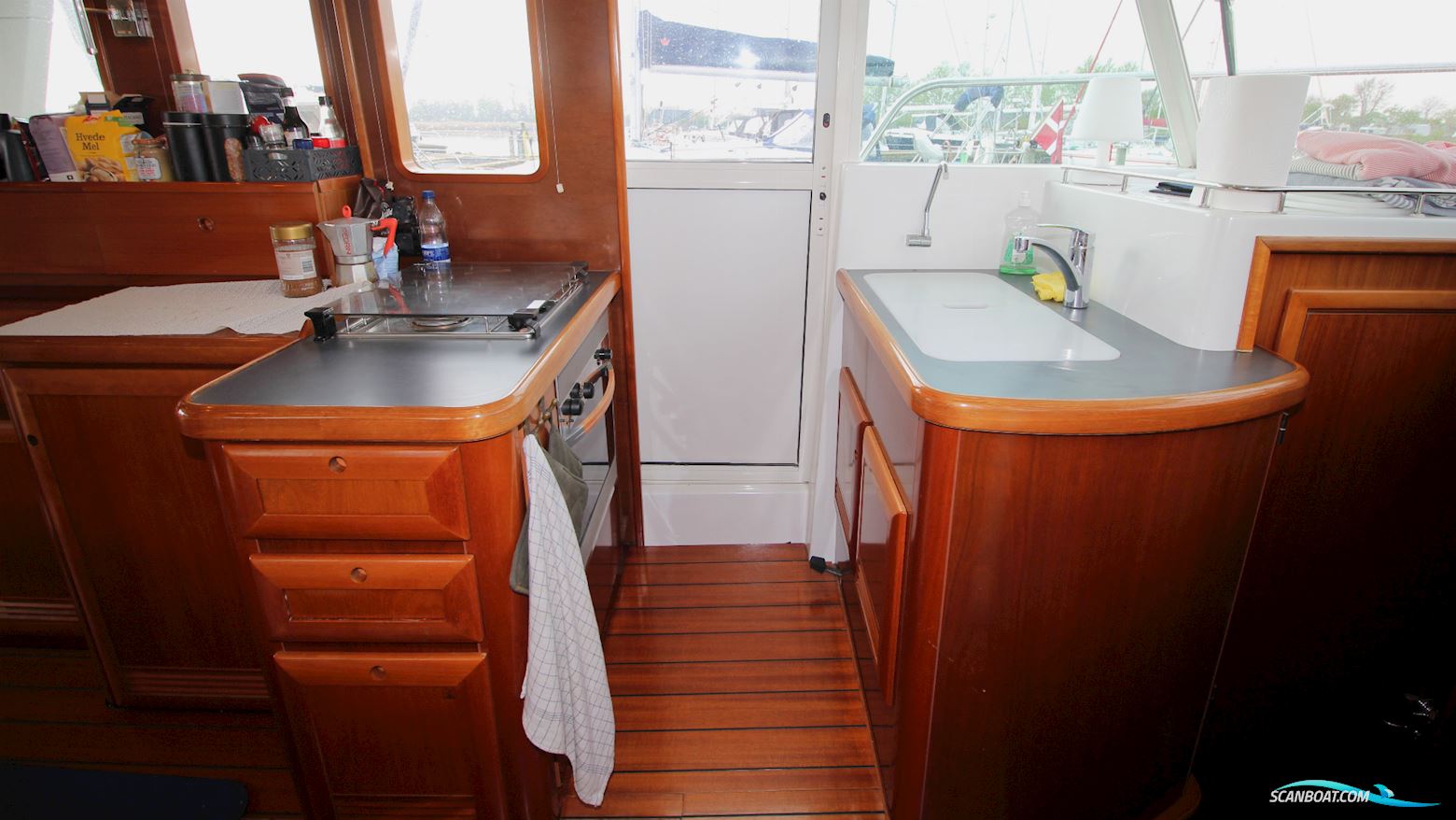 Beneteau Swift Trawler 42