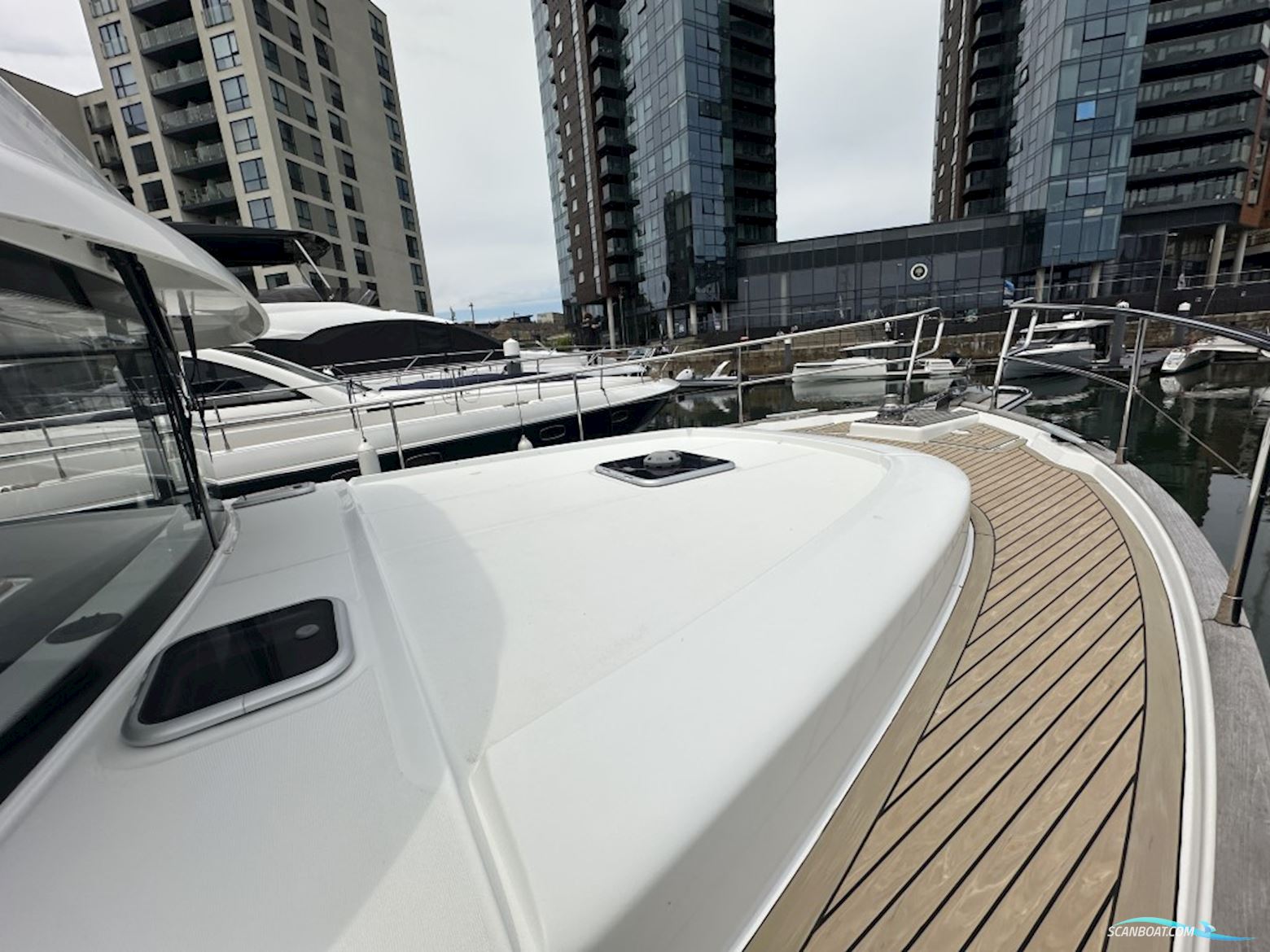 Beneteau Swift Trawler 44