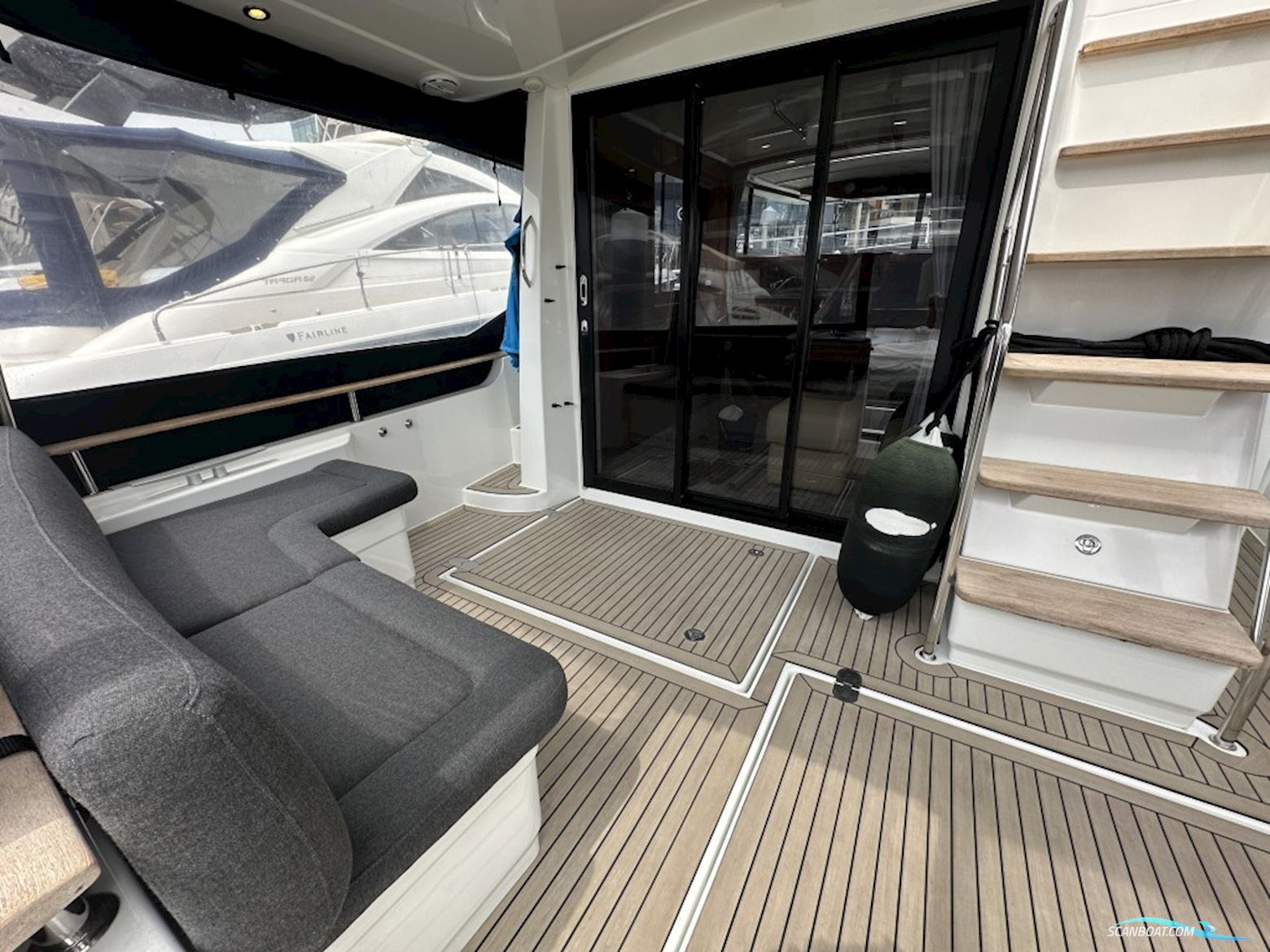 Beneteau Swift Trawler 44