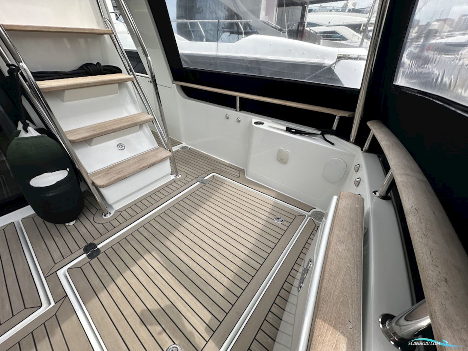 Beneteau Swift Trawler 44