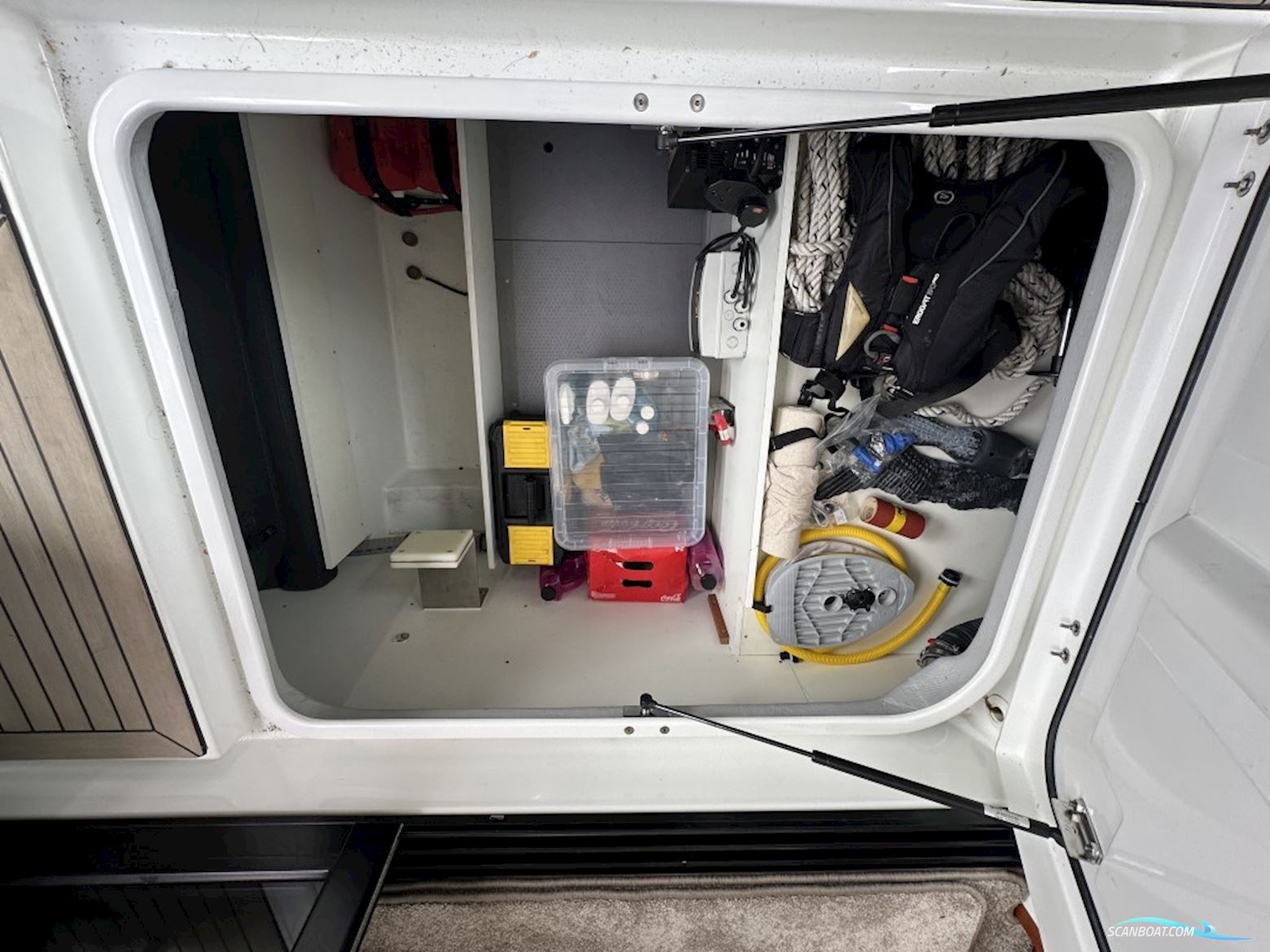 Beneteau Swift Trawler 44