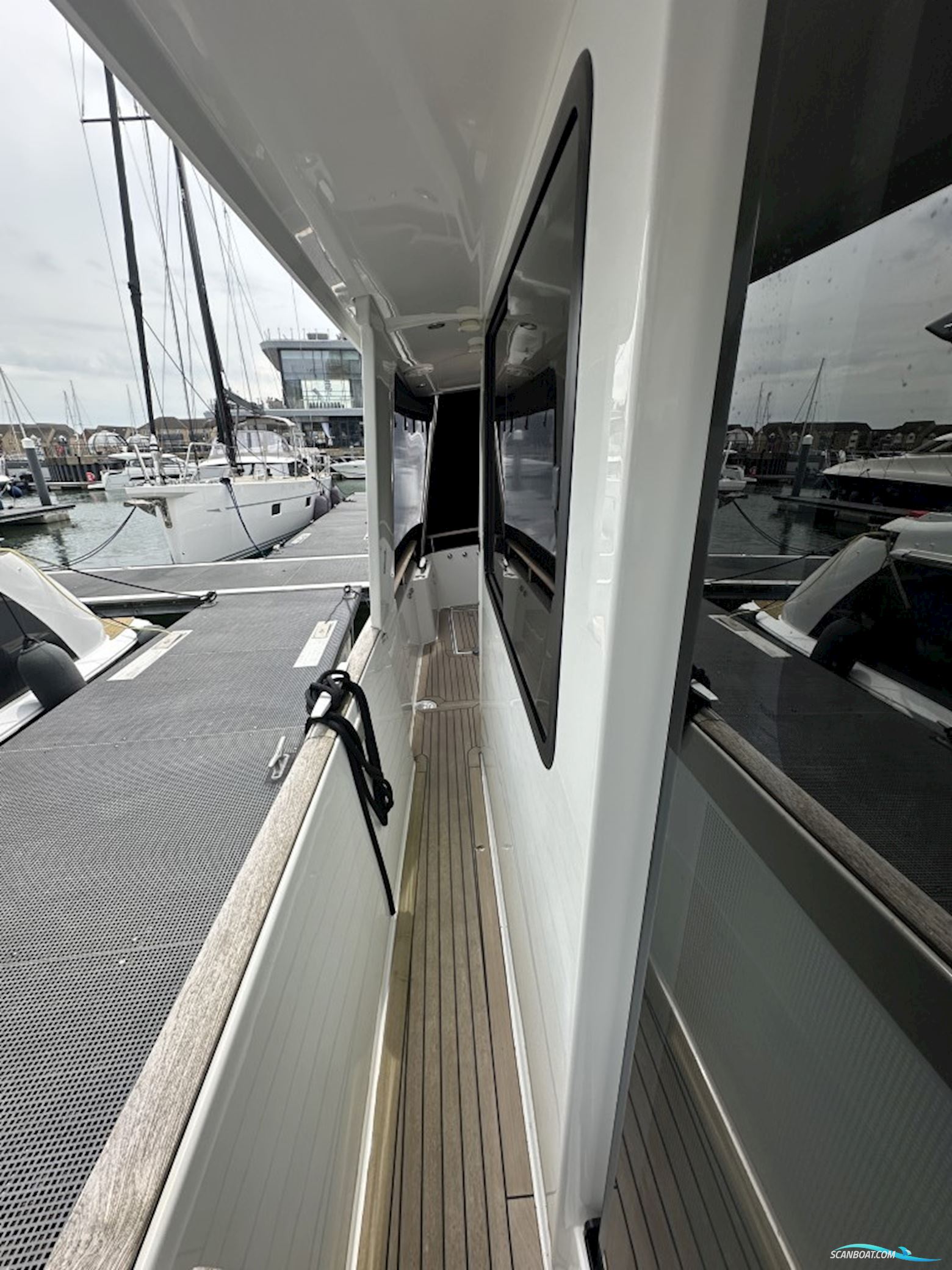 Beneteau Swift Trawler 44