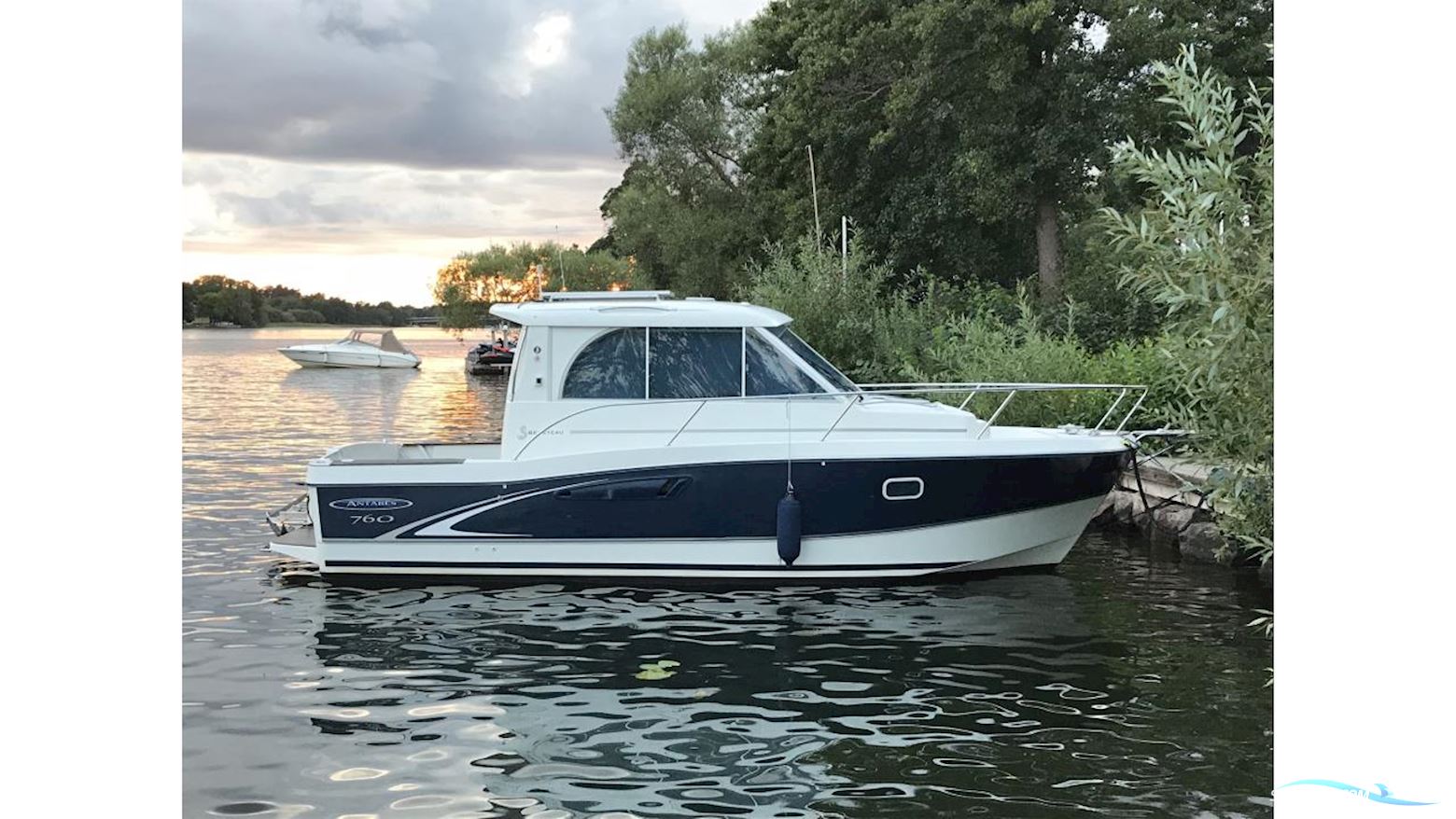 Beneteau Utombordare Antares 760