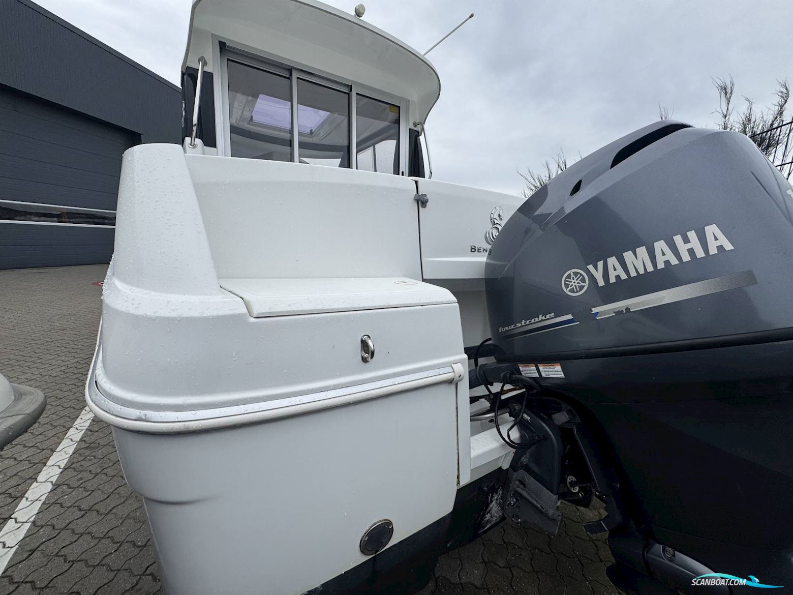 Beneteua Antares 6.80 - Yamaha F115/Udstyr