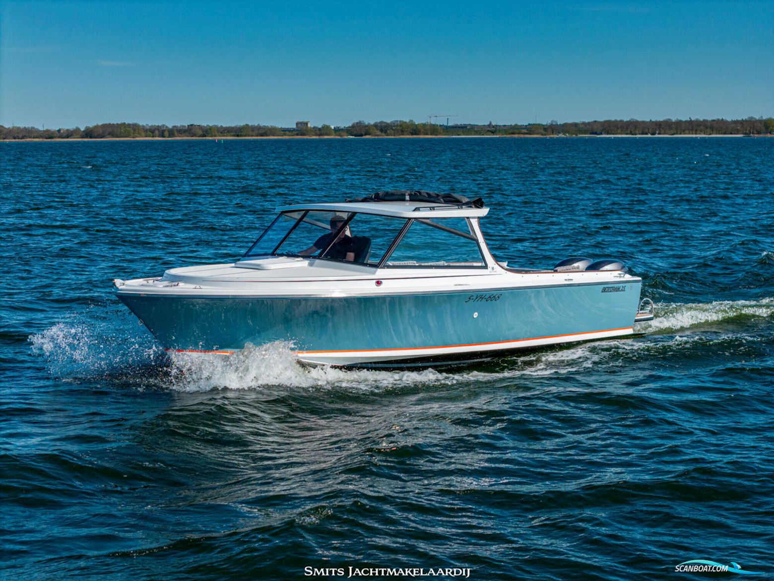 Bertram 25