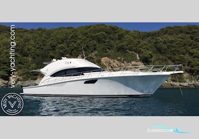 Bertram Yacht 540 Convertible Motorbåd 2010, med Caterpillar C32 motor, Frankrig