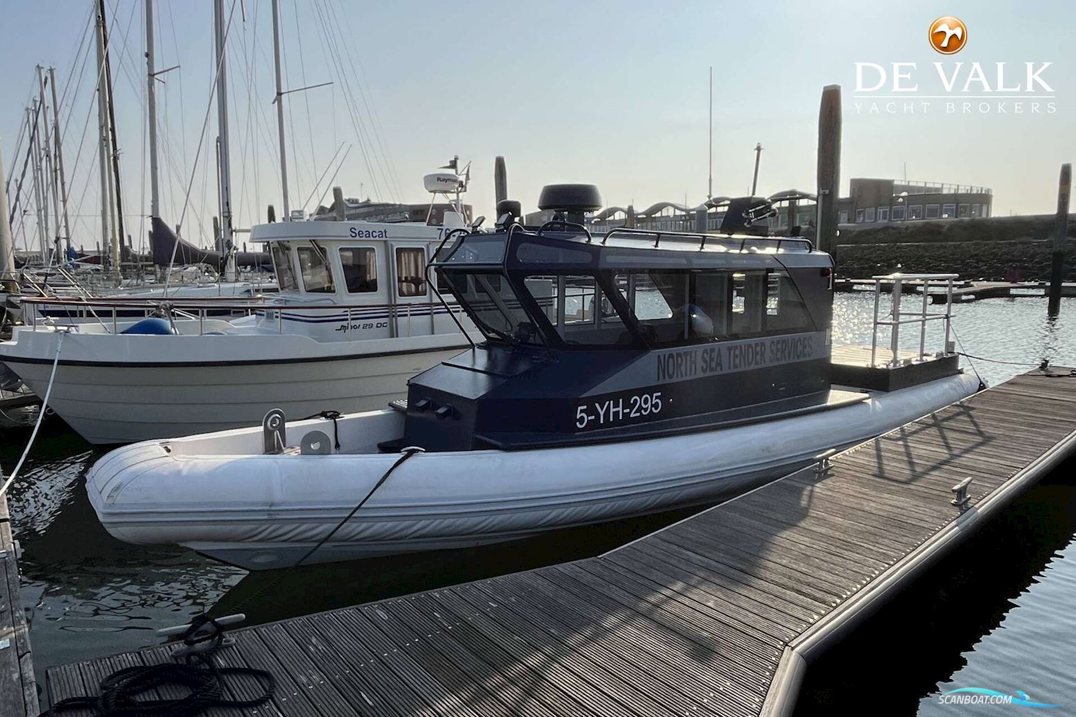 Blue Spirit 10.00 Cabin