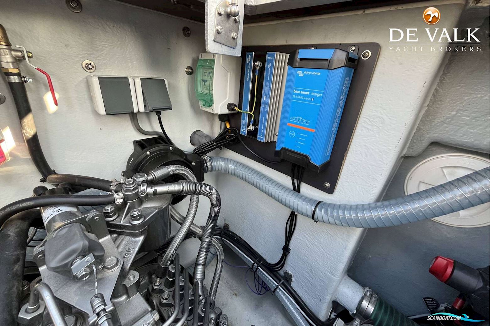 Blue Spirit 10.00 Cabin