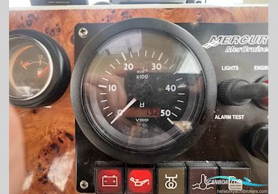 Boat Mouldings BM25 Motorbåd 2016, med Cummins Mercruiser motor, England