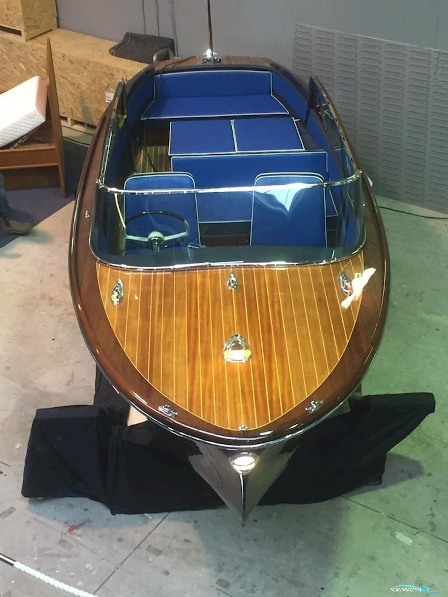 Boesch 560 Lemania de Luxe