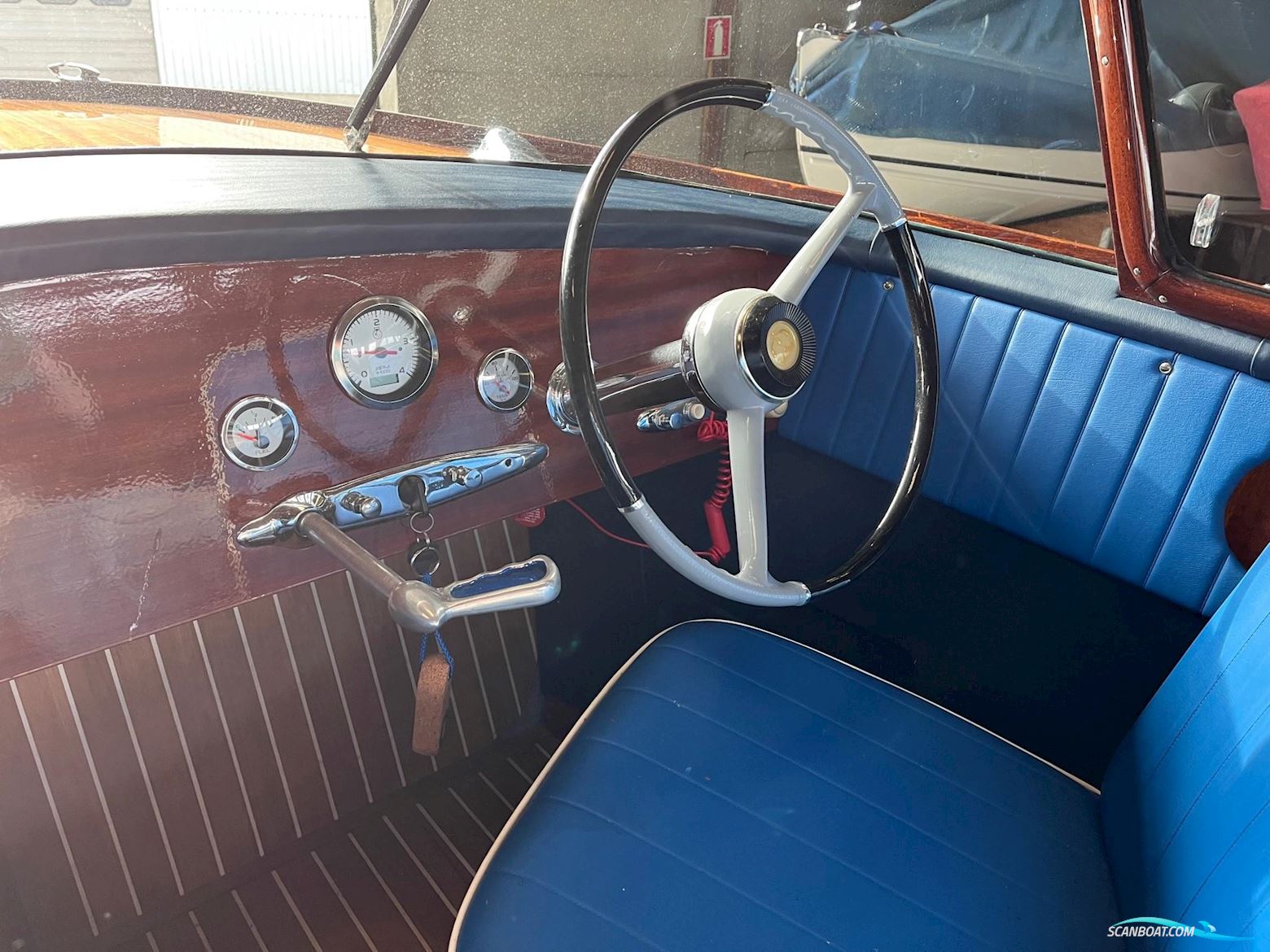 Boesch 560 Lemania de Luxe