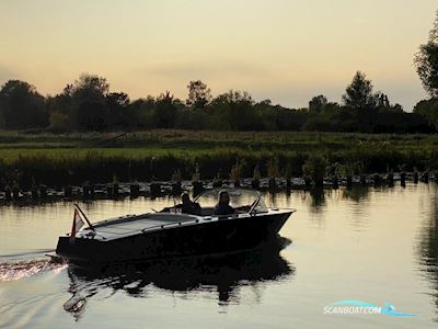 Boesch 590 Acapulco de Luxe Motorbåd 1986, med Boesch Marine motor, Holland