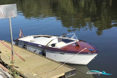 Boesch 590 Motorbåd 1986, med Crusader motor, Holland