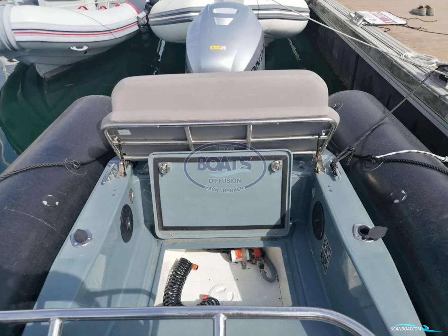 Bombard EXPLORER 700 NEO