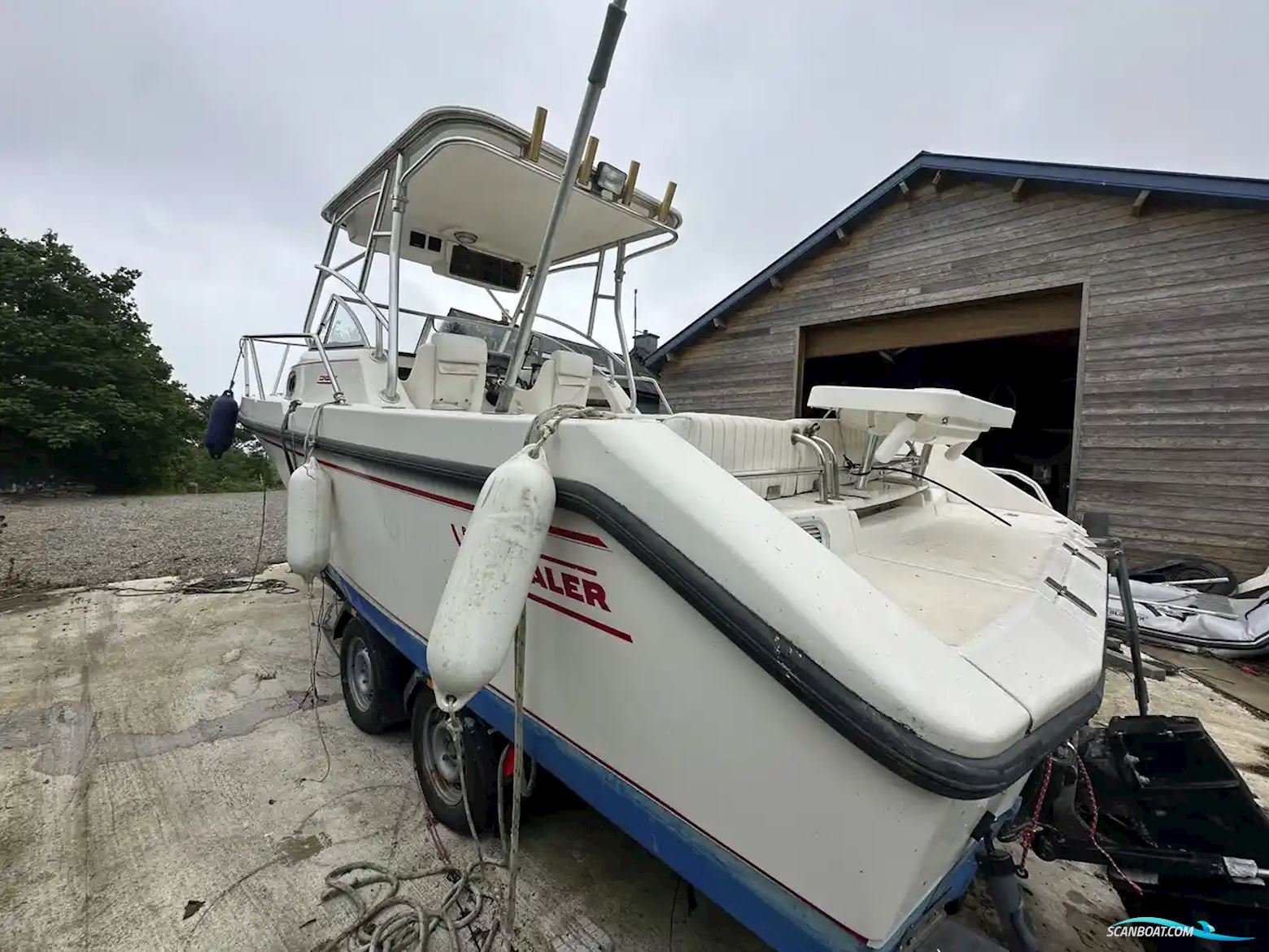 Boston Whaler 23 Conquest