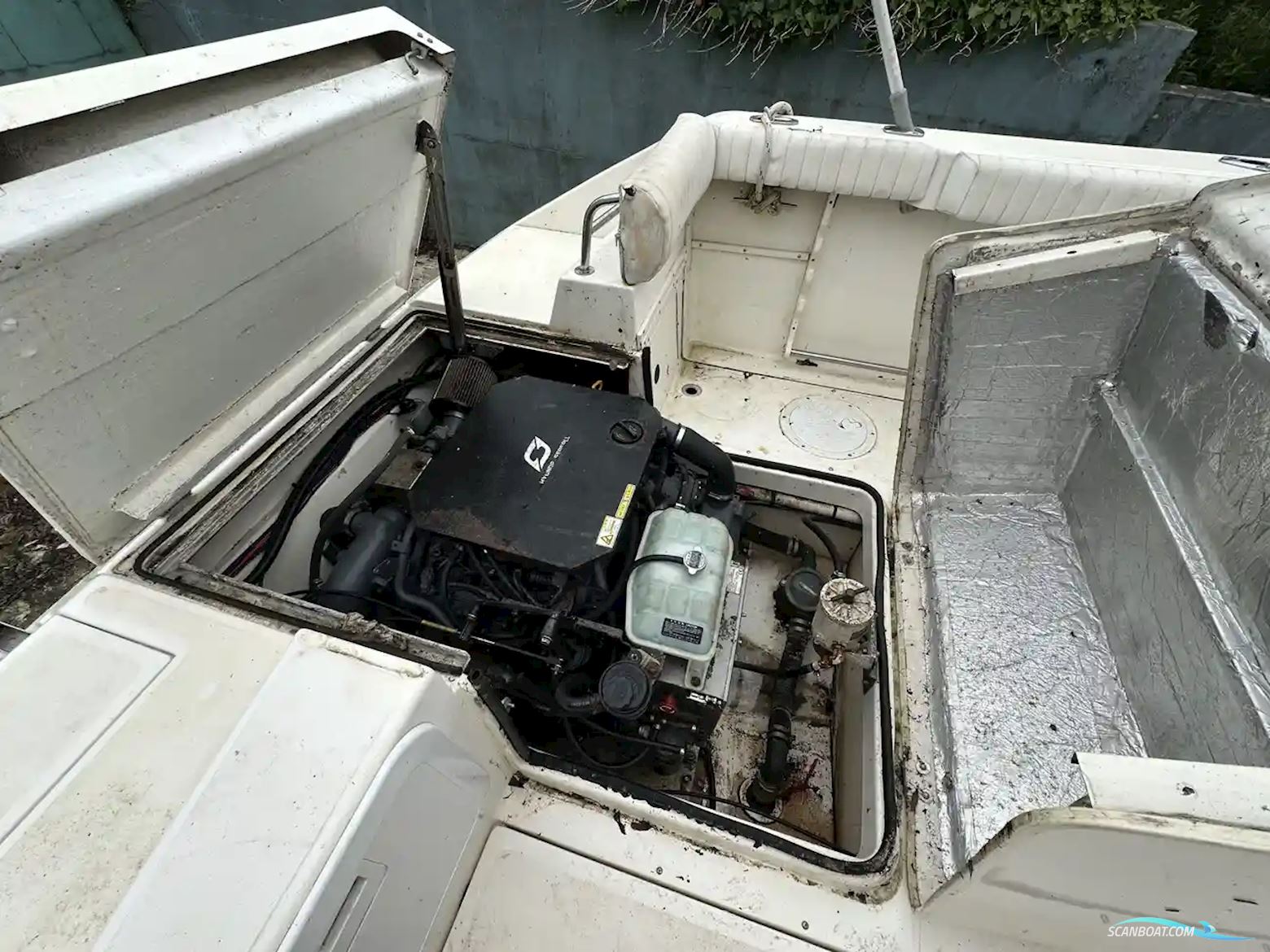 Boston Whaler 23 Conquest